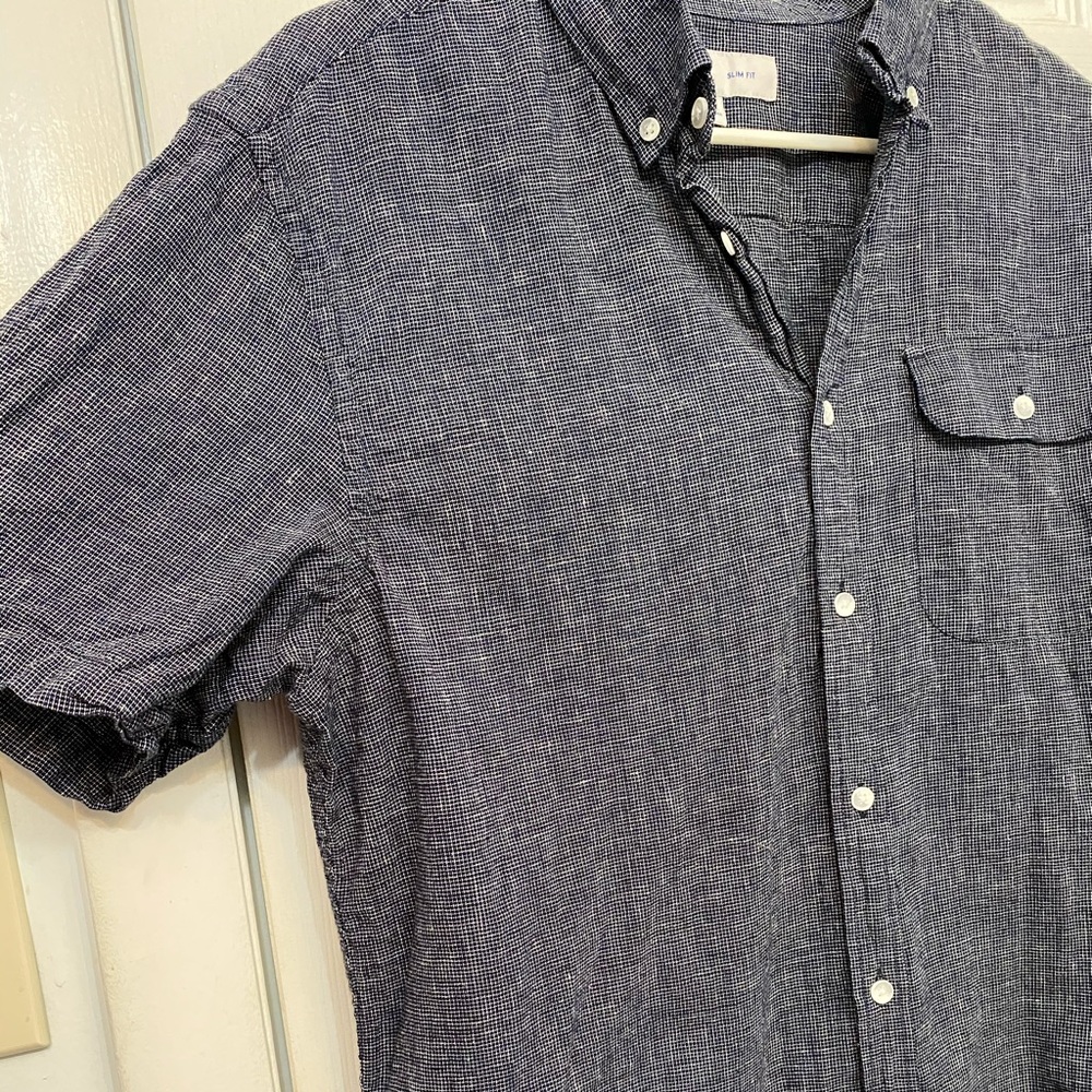 Old navy slim fit men’s button up